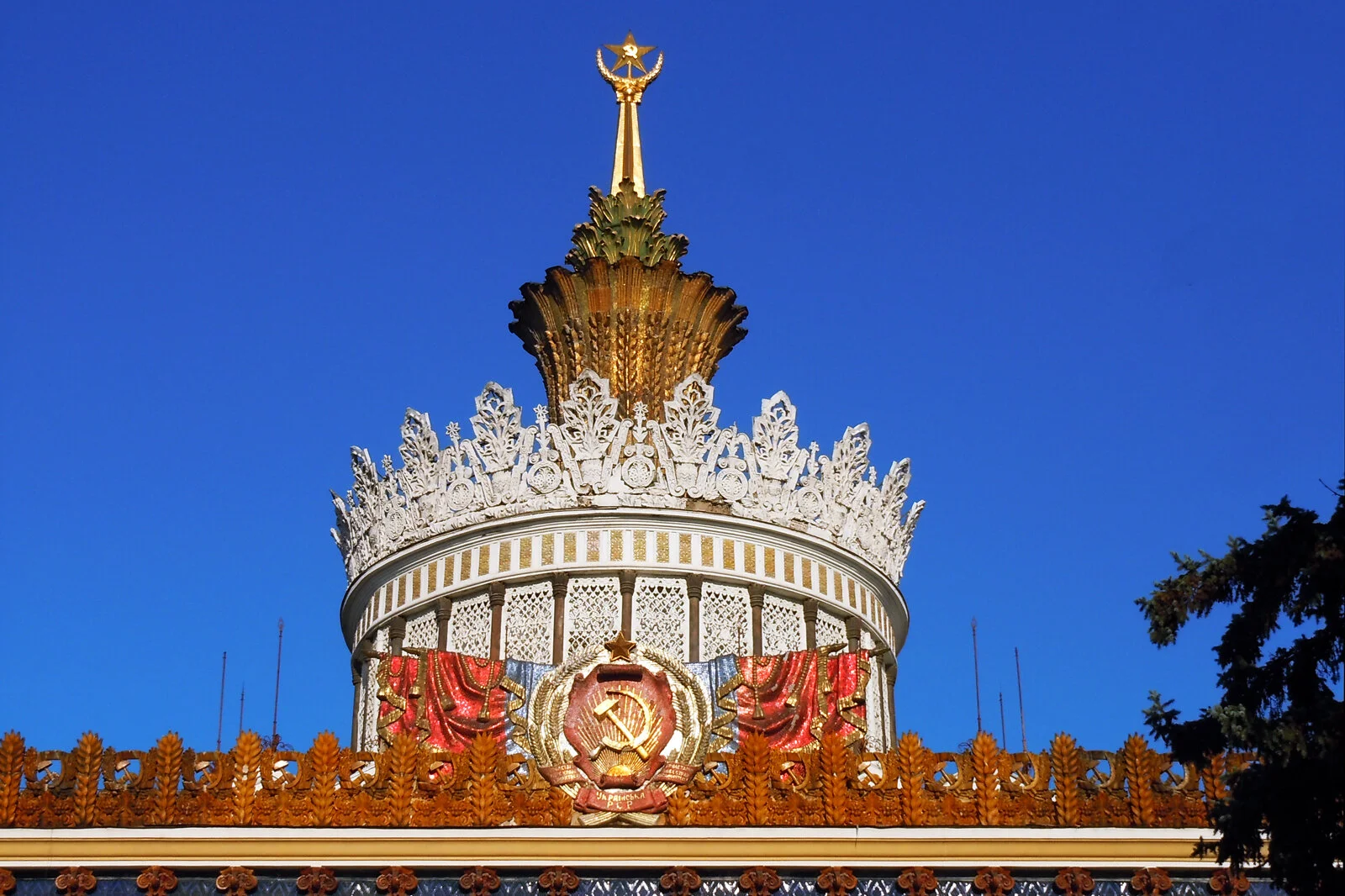 VDNKh - Where USSR Is Still Alive! — Tuljak! Travel Blog